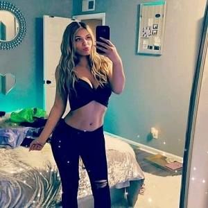 Meet your Posher, Nelaa